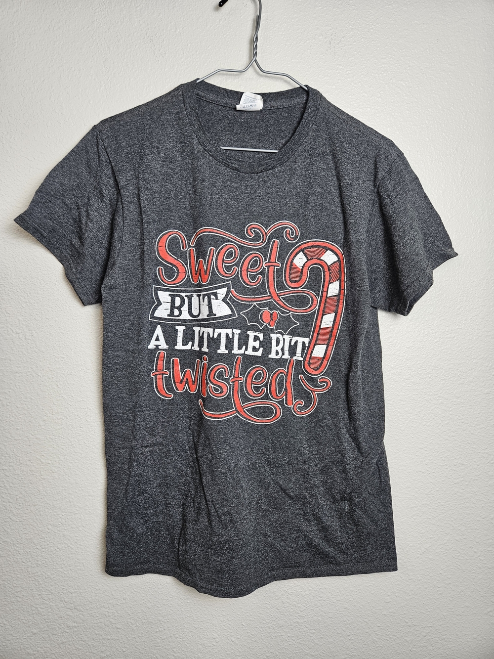 Short-Sleeve Tee with Red & White Gray Graphic Holiday Candy Cane Size Small